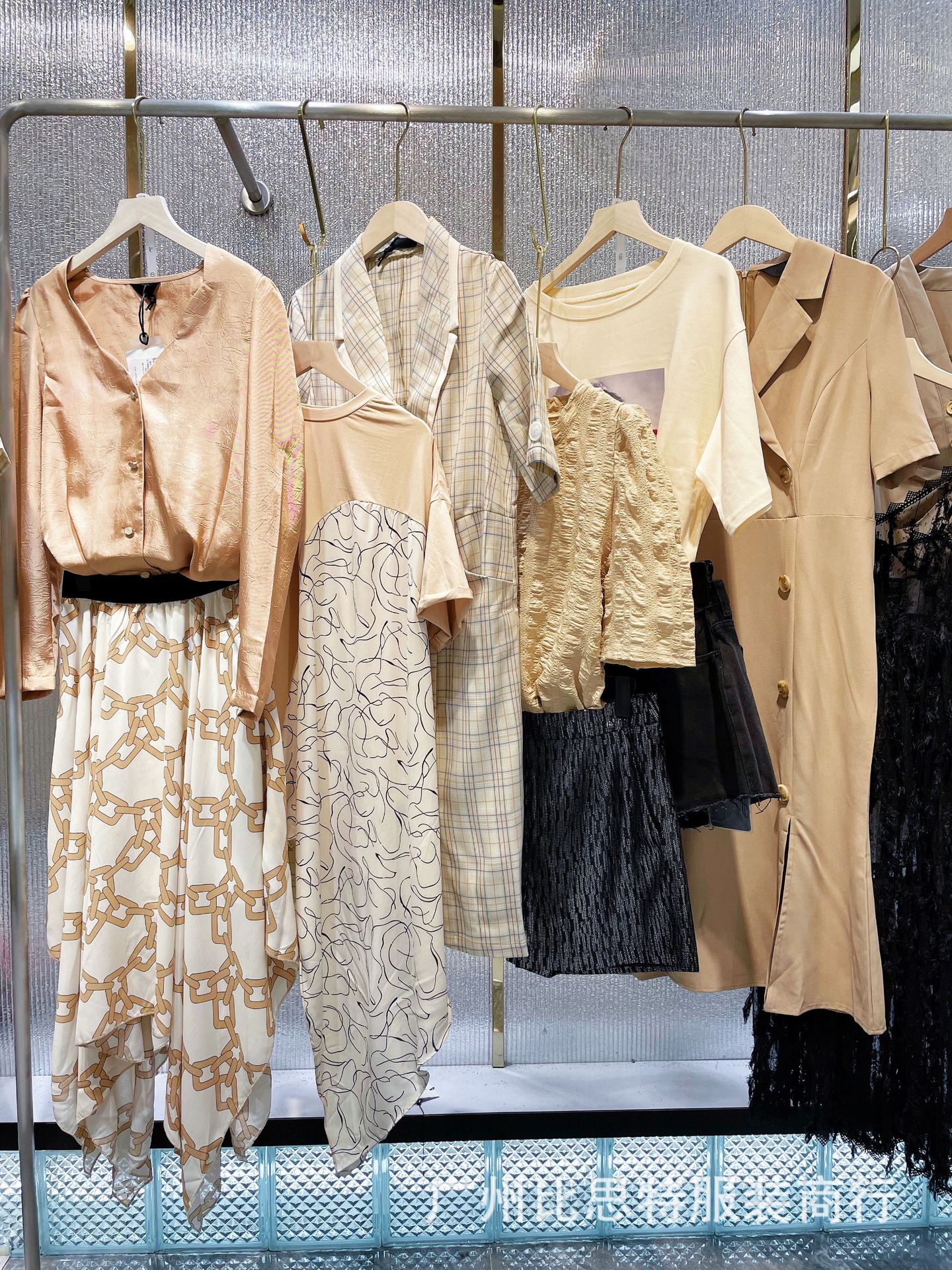 夏季连衣裙rara女装尾货批发清仓处理库存杂款衣服品牌折扣女装