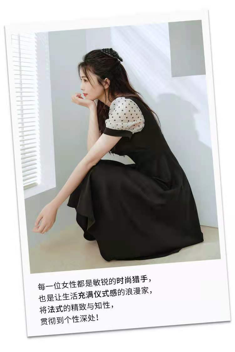 xy白鹿明星同款2021新款泡泡袖法式方领连衣裙女夏小黑裙赫本风