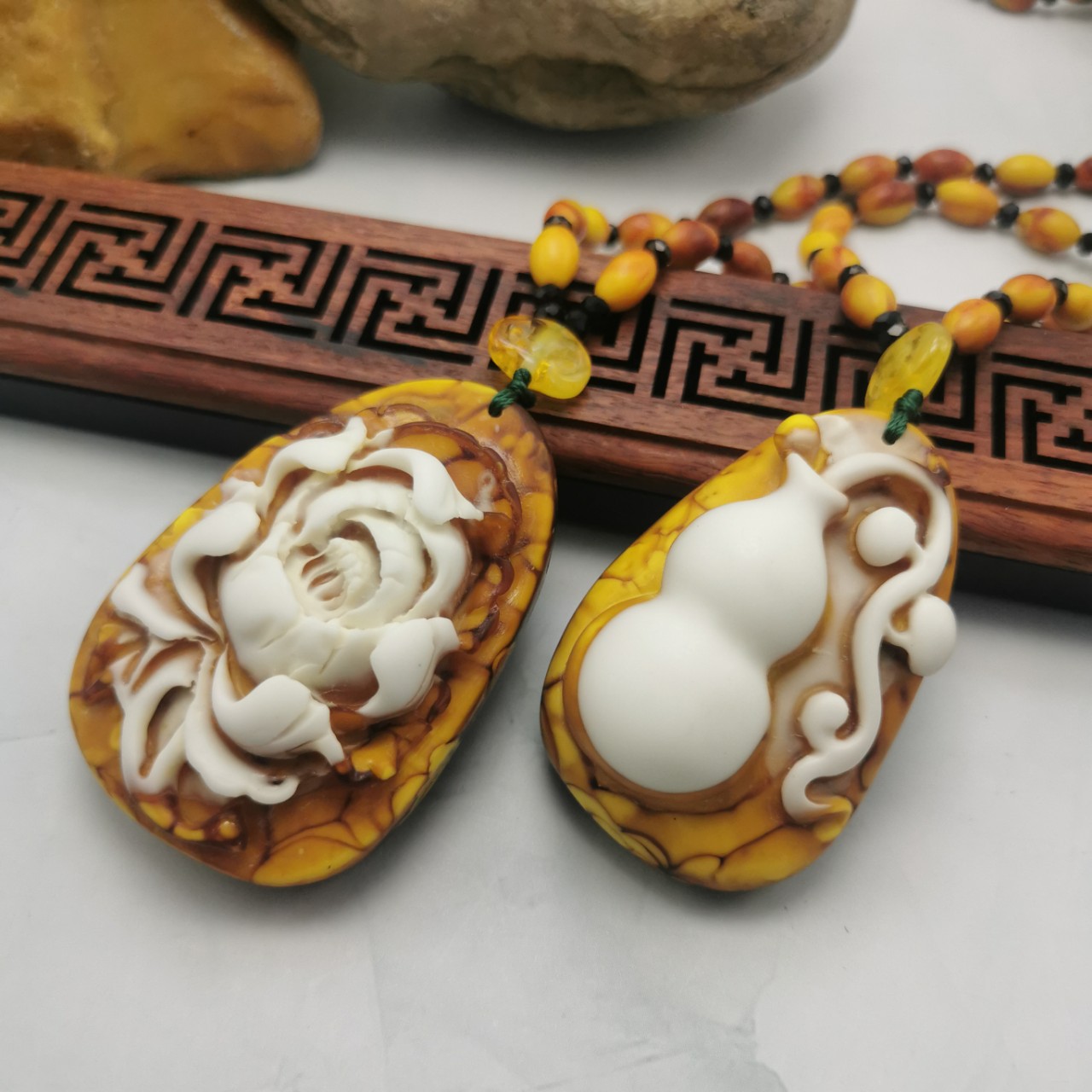 2021新款长款项链龙涎香吊坠秋冬毛衣链挂饰旅游景区纪念礼品批发