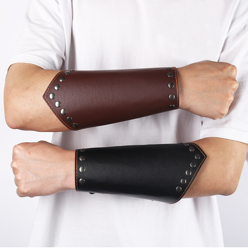 跨境哥特式皮革护臂 男士朋克摇滚绑带手腕护具 角色扮演舞台道具