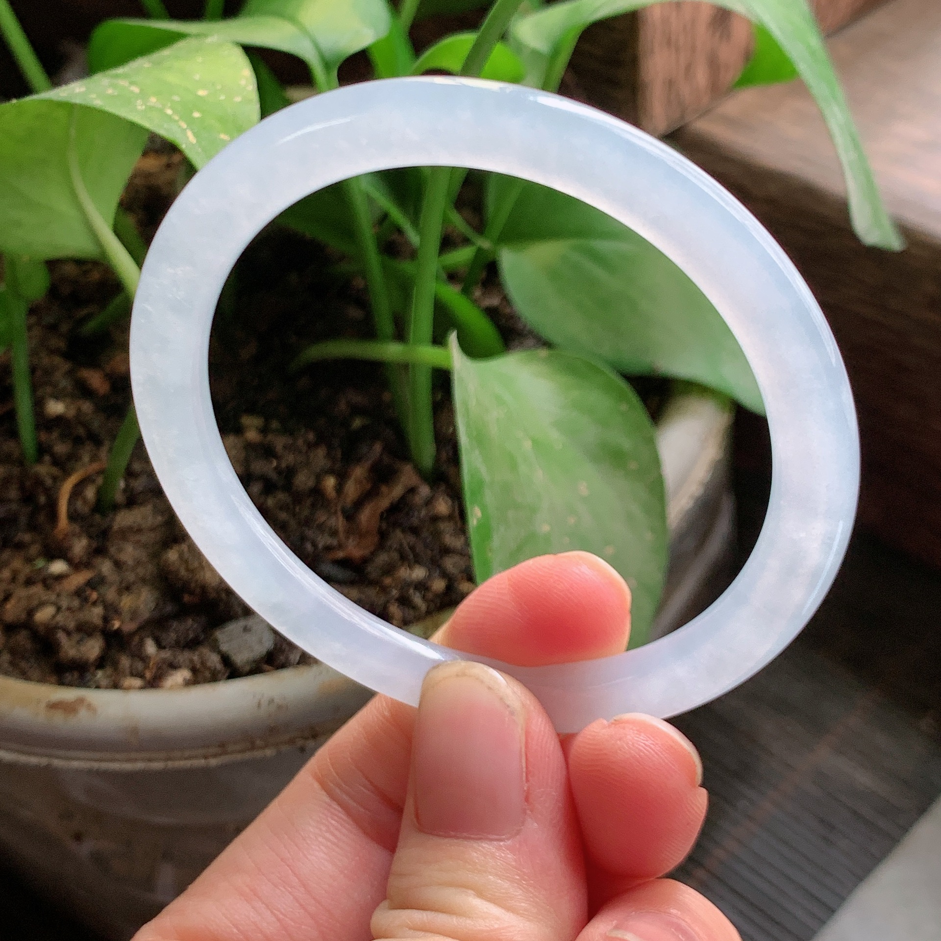 冰种翡翠手镯细条批发零售平洲玉器街女士玉镯-阿里巴巴