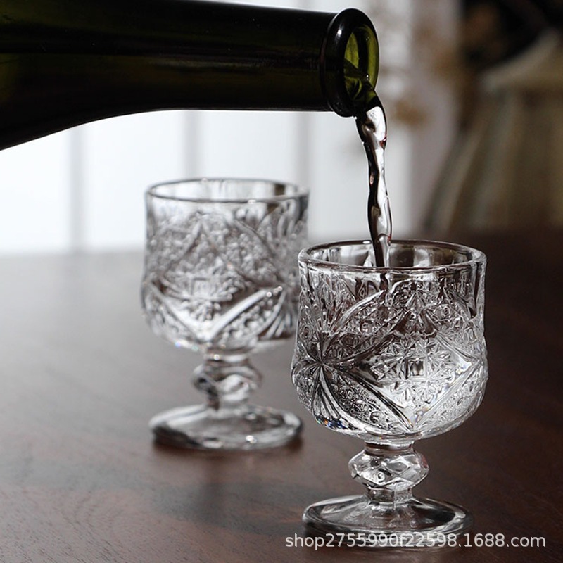 韩国ins网红同款复古刻花玻璃清酒杯 法式高脚杯中古小酒樽烧酒杯