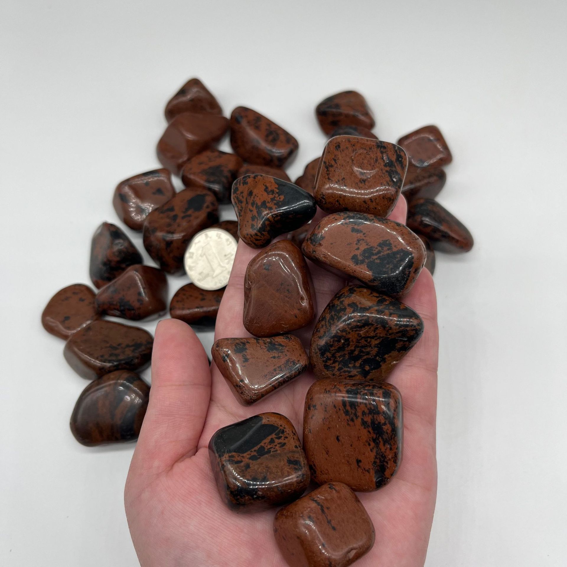 厂家天然金天鹅红耀石原石大颗粒儿童标本奇石鱼缸造景装饰石供佛