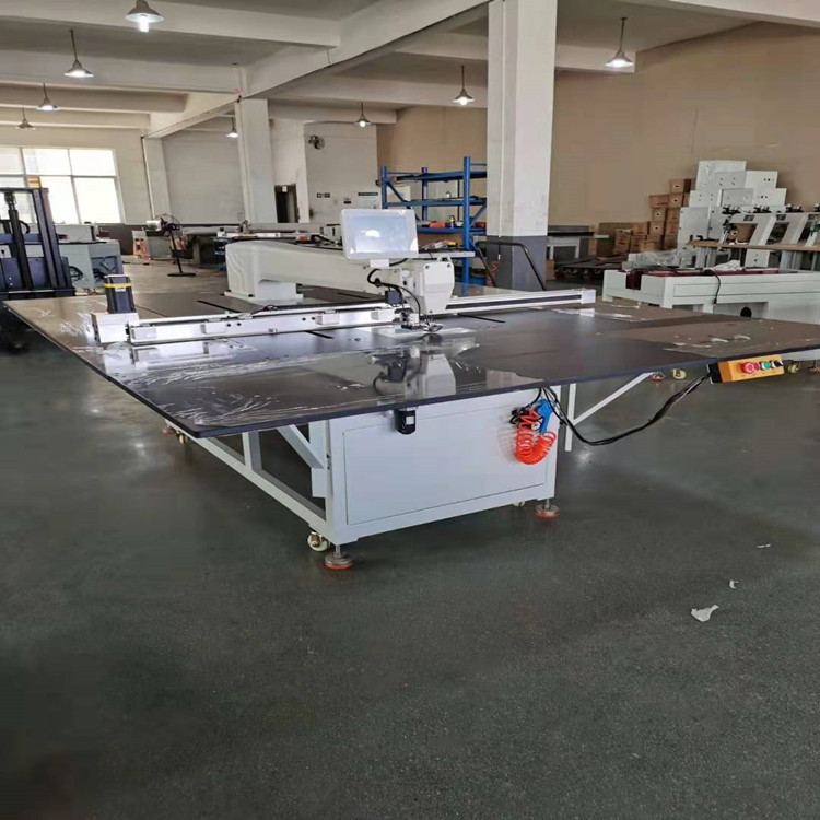 全自动服装模板机 电脑模板缝纫机 羽绒服 汽车坐垫自动化绗缝机