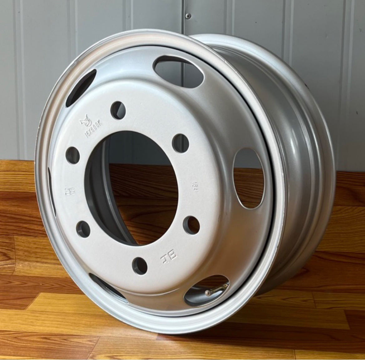 700/750r16真空胎钢圈无内胎欧马可轻卡货车真空钢圈轮毂-阿里巴巴