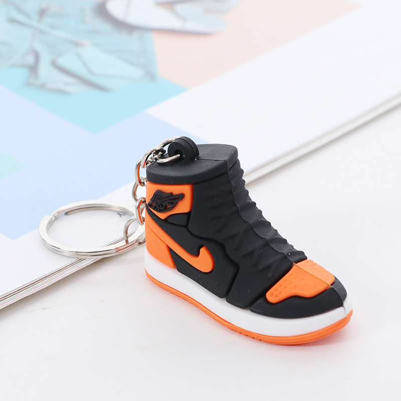 Little Creative Gifts Sneakers Pendant Basketball Shoes Three-Dimensional Shoe Mould Car Key Chain Package Pendant AJ Push Keychain