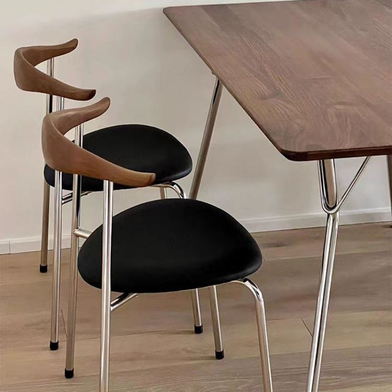 北欧实木餐椅家用靠背椅中古牛角现咖啡设计师椅默认卡座-阿里巴巴