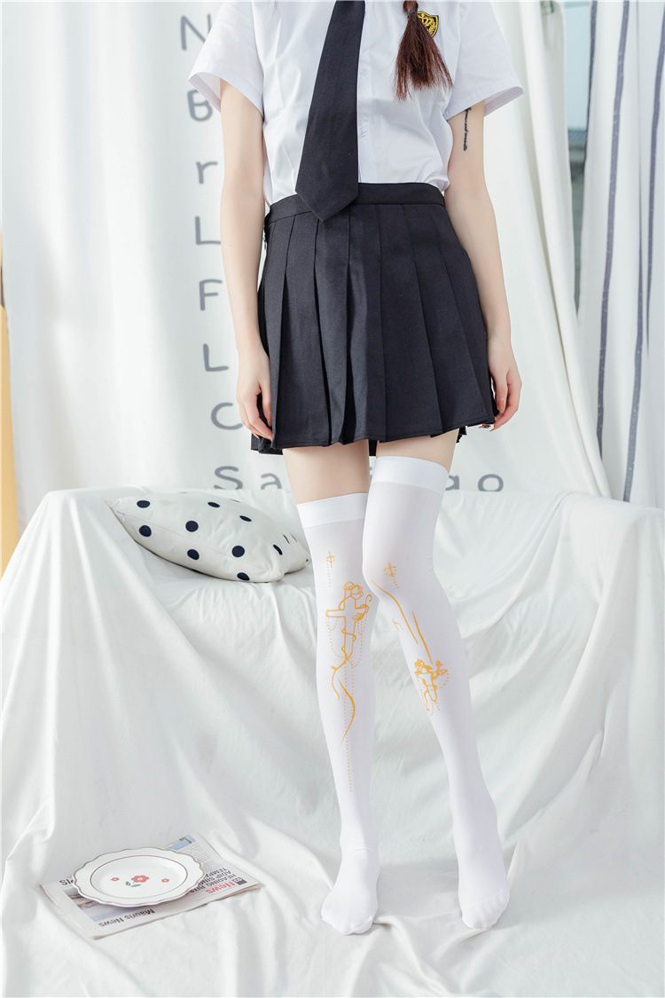 天鹅绒过膝袜大腿袜黑白丝袜烫金胶印lolita长筒jk学生微透女 cos