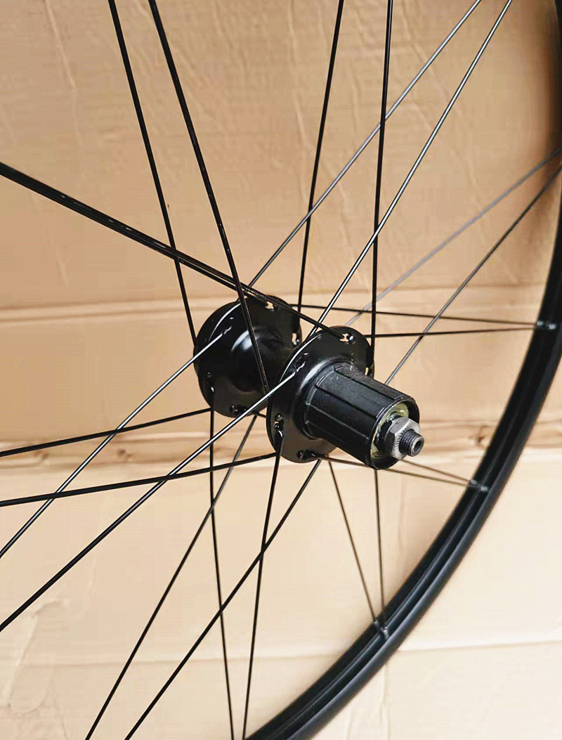 26寸铝合金滚珠卡式轮组山地自行车对孔轮组散珠快拆卡飞轮组