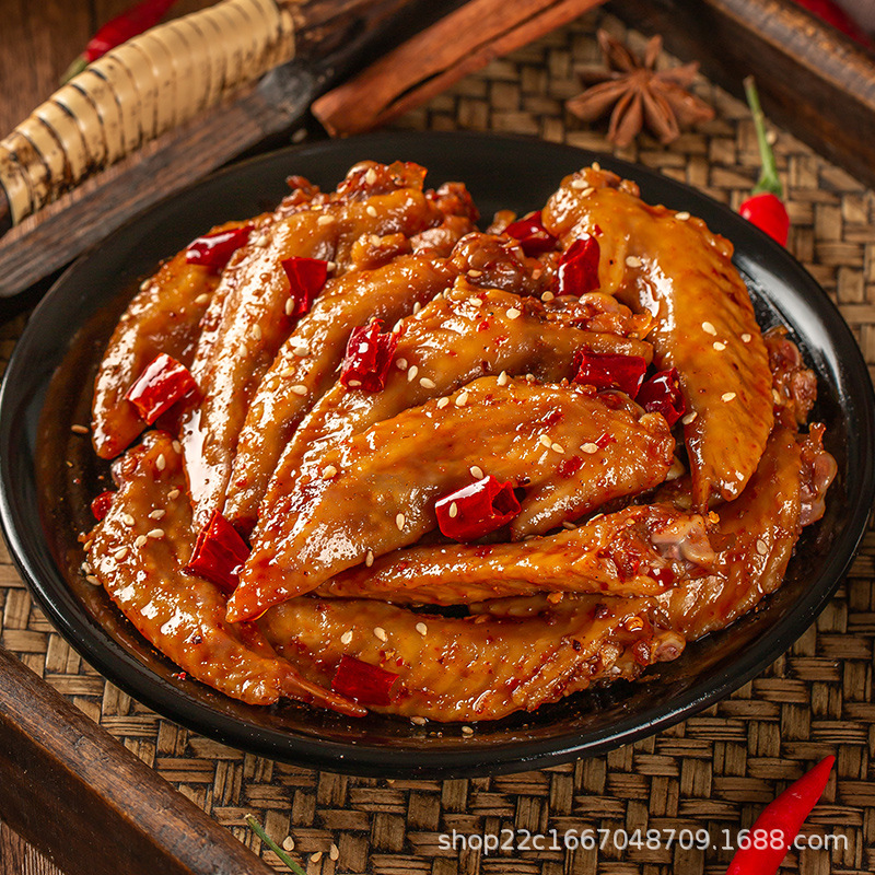 精装风味麻辣鸡翅尖批发现制现售 谢八小吃四川自贡特色休闲零食