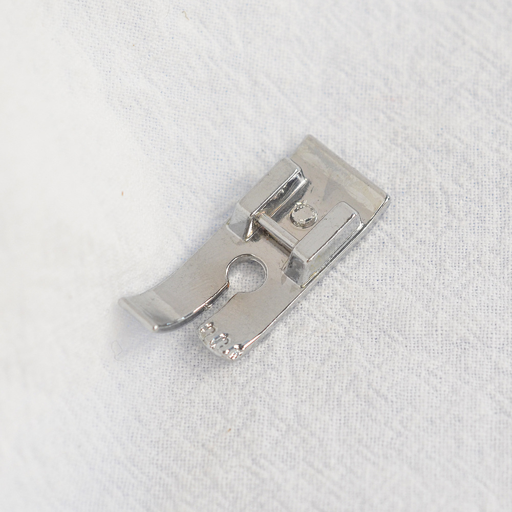 中心直线压脚 家用缝纫机可更换压脚 直线线迹压脚 b02-4 wp204