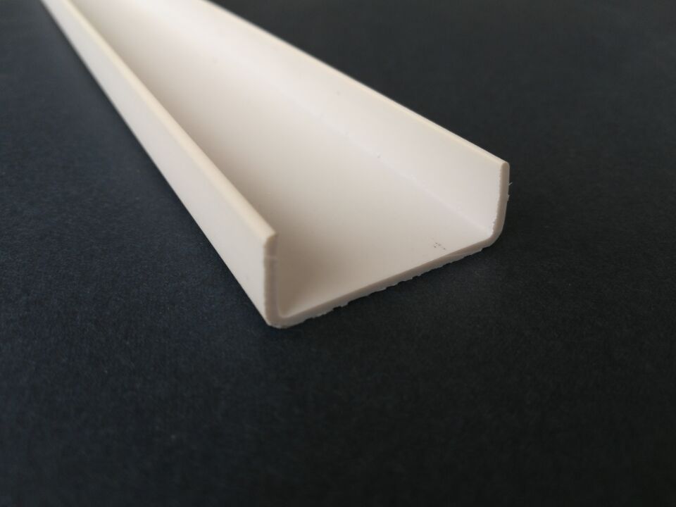 pvc包边条 塑料pvcu型槽型材pvc塑料u型包边槽35*13*2mm挤出定制
