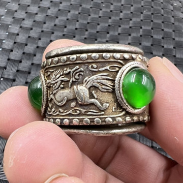 文玩复古戒指藏银麒麟貔貅扳指玉髓镶嵚扳指可转动藏银扳指手饰环