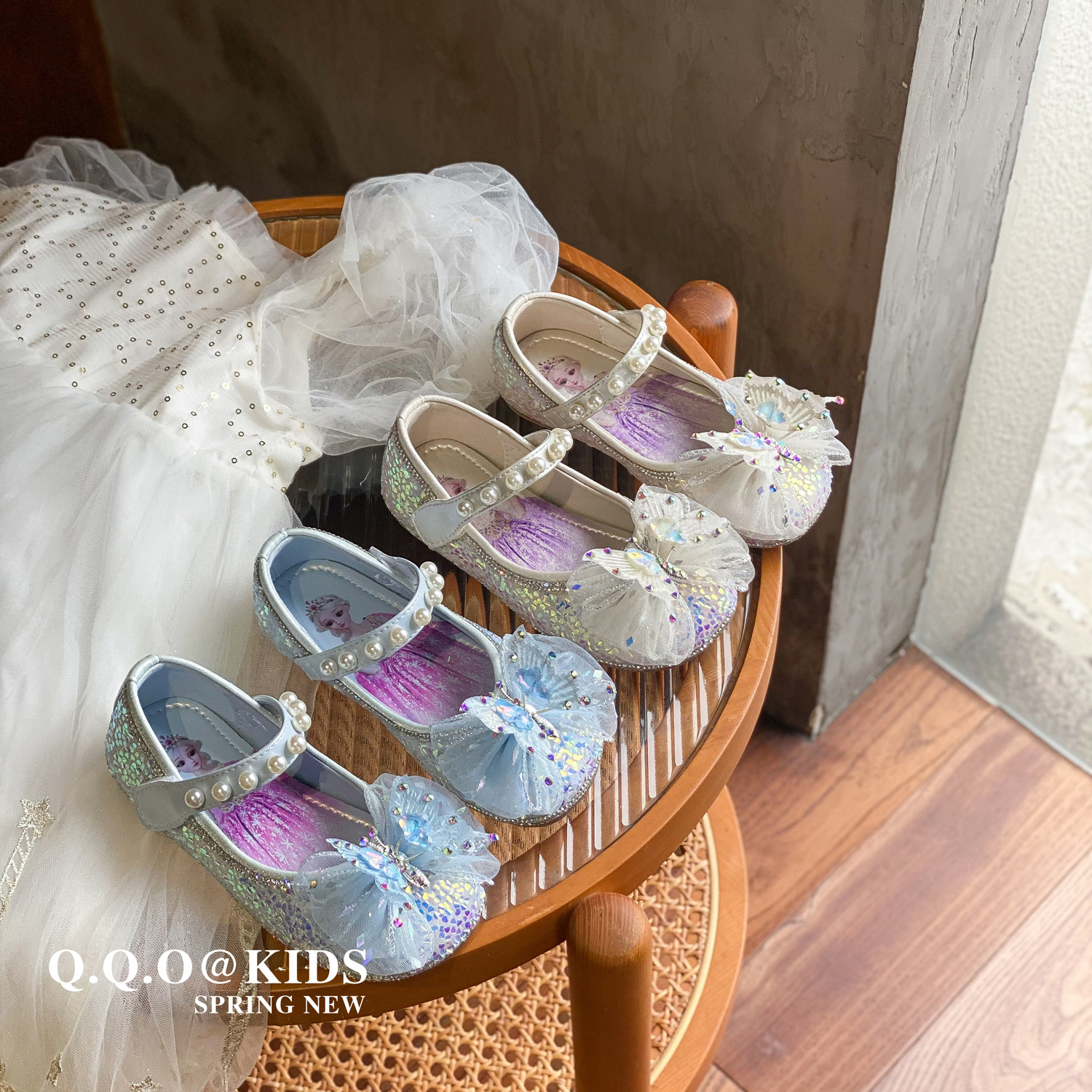 2024年春季新款童鞋女童蝴蝶结水晶鞋浅口儿童公主单鞋小女孩鞋子