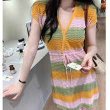彩虹条纹镂空针织短袖连衣裙女2024夏季新款时尚减龄显瘦收腰短裙