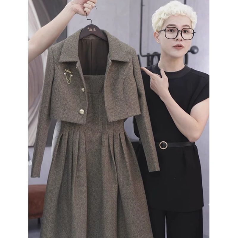 高级感小洋装贵气富家千金韩剧小香风吊带两件式洋装装秋冬季女