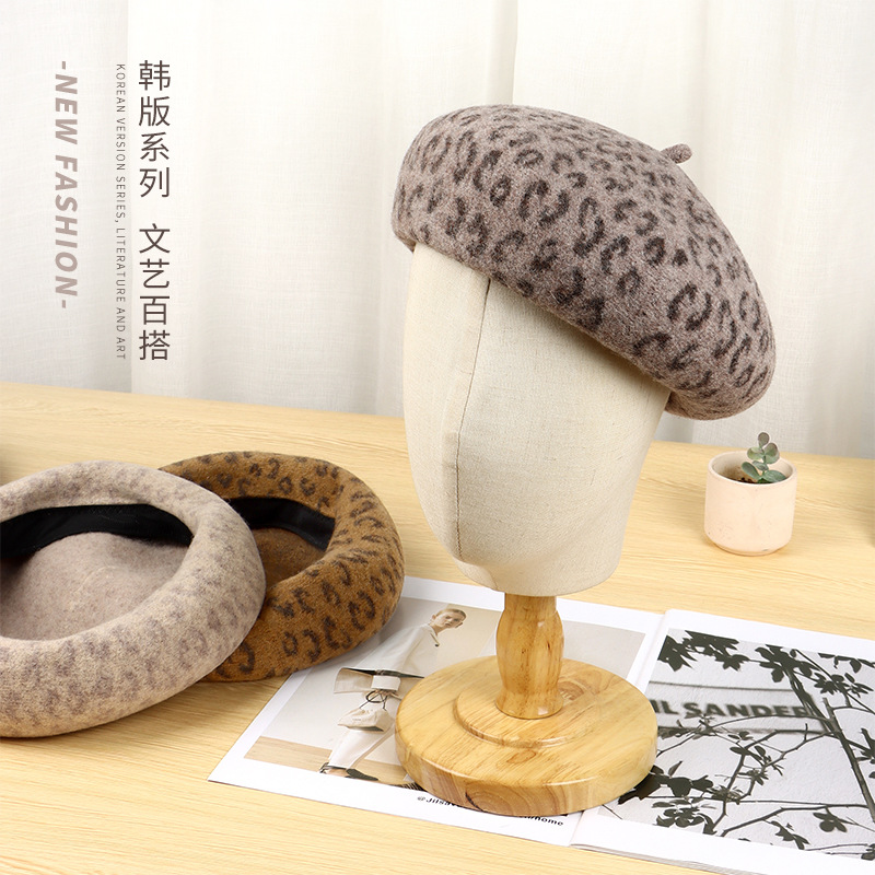 Autumn and Winter New Leopard Print Beret Women's Fashion Classic Personality Wool Painter Cap European and American All-Matching Beret