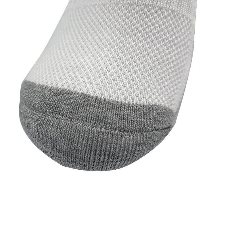 Foshan Middle Tube Hot Glue Non-Slip Football Athletic Socks Anti-Friction Breathable Sweat Absorbing Basketball Adult Socks Processing Factory