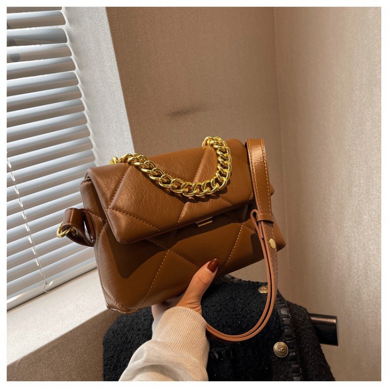 Popular Hot-Selling Product Bags for Women 2022 New Rhombus Chain Shoulder Messenger Bag Retro Fashion Small Square Bag