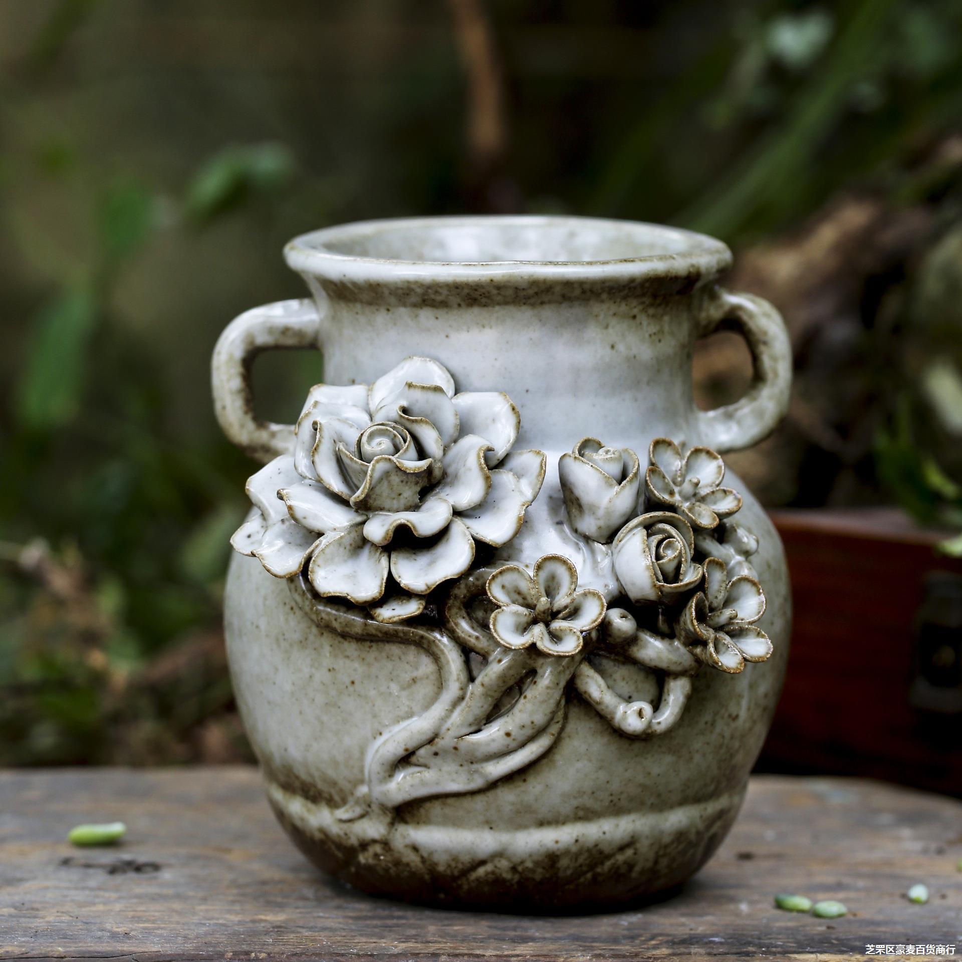 新款艺术陶瓷工艺品摆件手工捏雕刻花新中式轻奢风花店实用花器