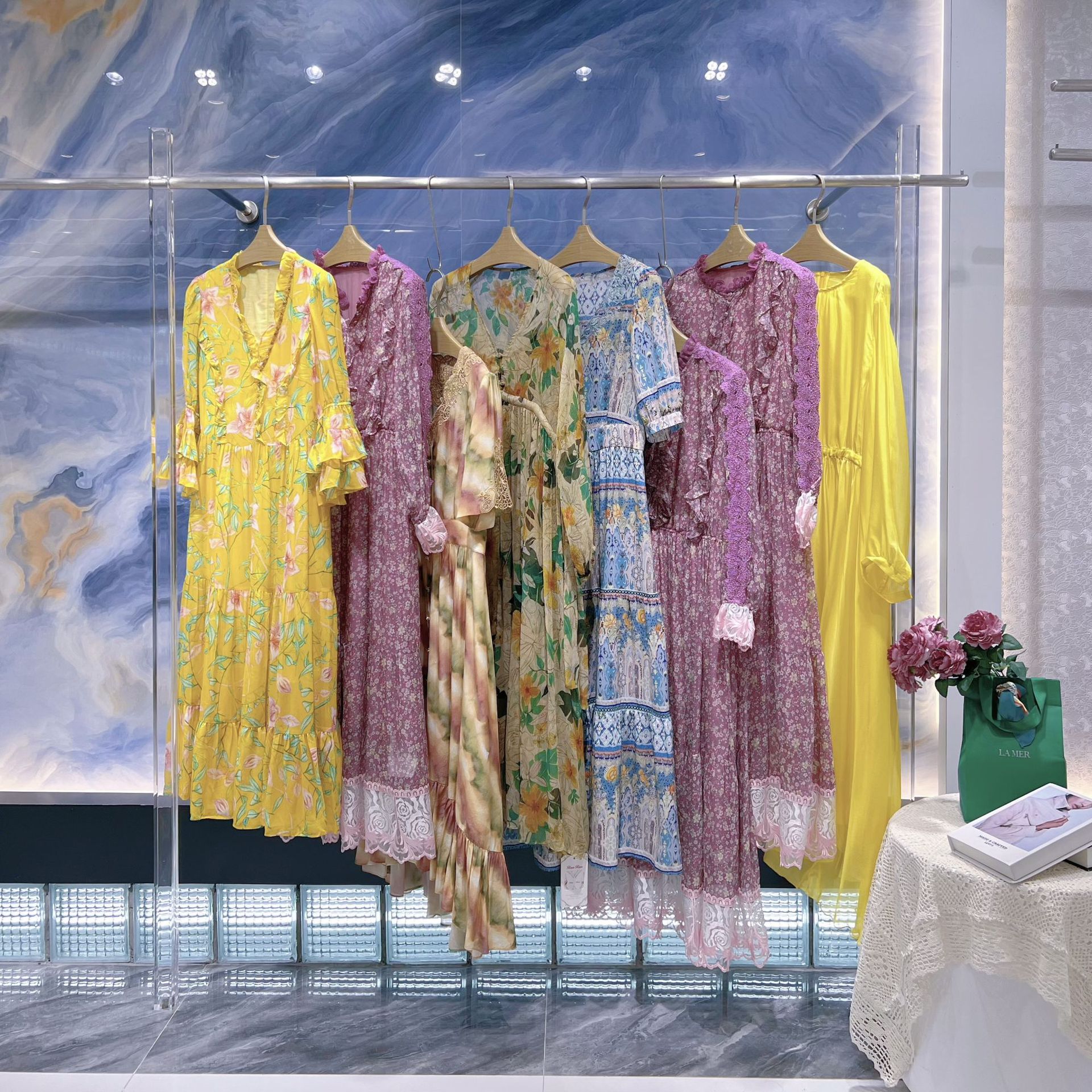 冉冉22夏季新款真丝连衣裙品牌撤柜折扣裙子女装尾货批发直播货源