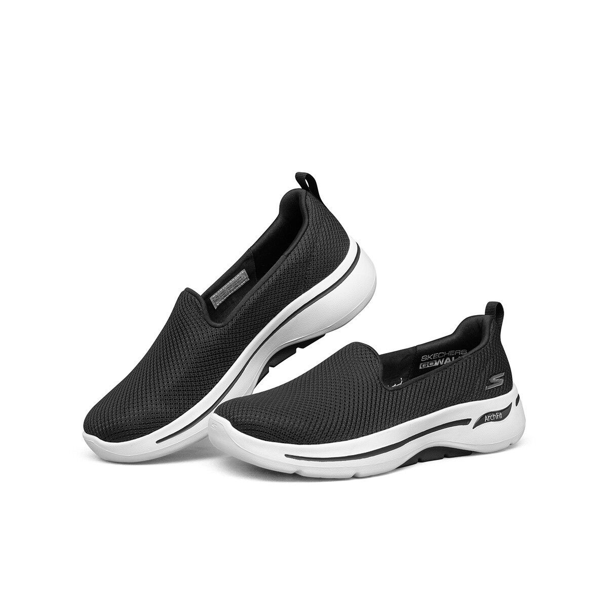 sk斯思凯奇女鞋轻便缓震套脚健步鞋舒适休闲运动鞋124401