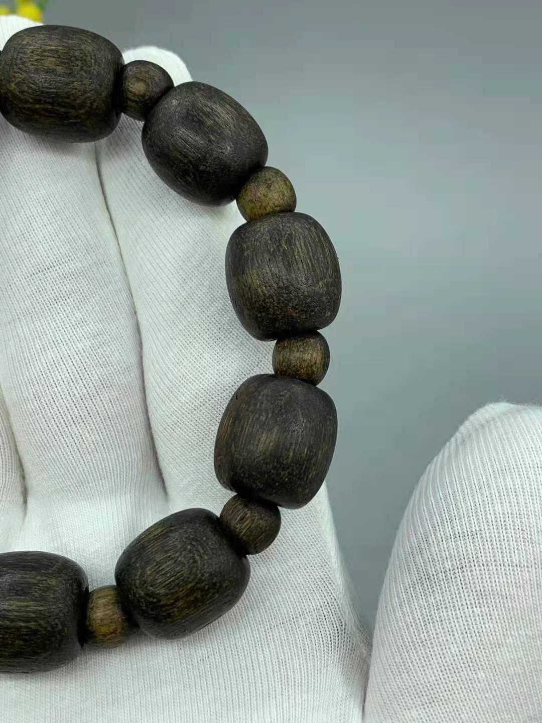 虎皮纹沉香【品名】柬埔寨虎皮纹桶珠沉香商品描述上市年份/季节2021