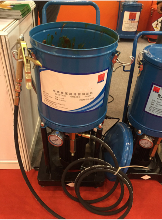 电动高压润滑油脂黄油加注机run-25-25