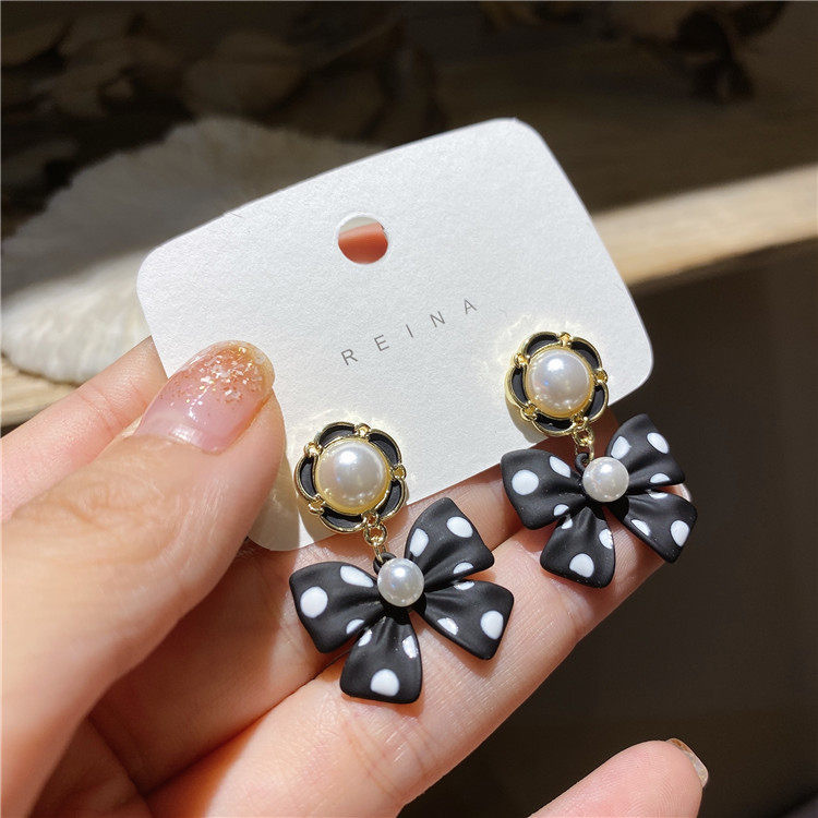 Color Retro Kafuu Cute Polka Dot Bow Earrings Female Sterling Silver Needle Princess Style Texture Pearl Earrings