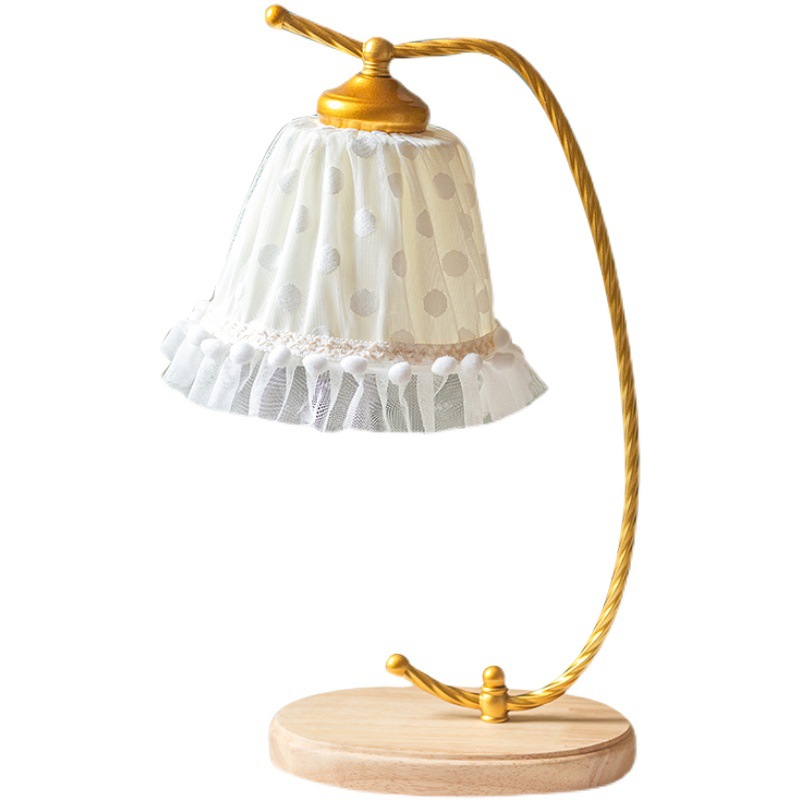 批发复古法式公主梦幻美式女孩儿童房间ins少女心蕾丝台灯卧室床