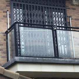 玻璃阳台栏杆组装式钢护栏玻璃护栏铁艺玻璃栏板建筑玻璃护窗价格