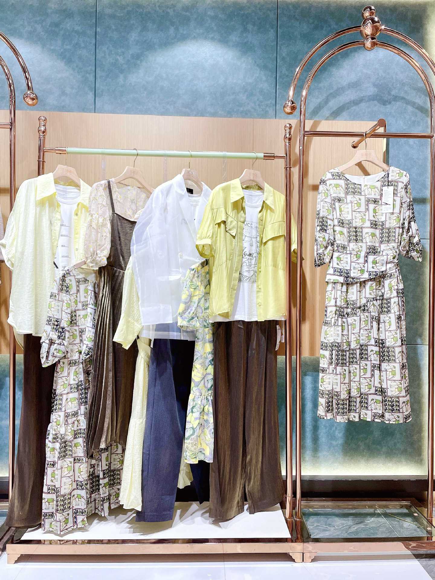 上海品牌女装mcc蔓诺蒂22夏装 品牌折扣撤柜尾货女装走份批发少淑