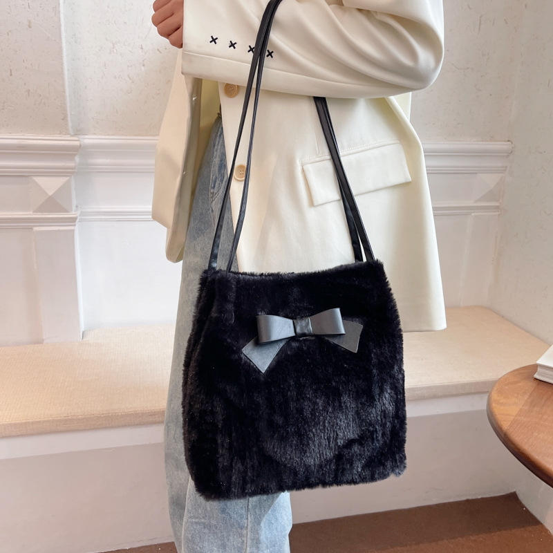 Plush Bag Women's 2021 Winter Trendy New Plush Bow Bucket Bag Texture Portable Crossbody Shoulder Bag for Women