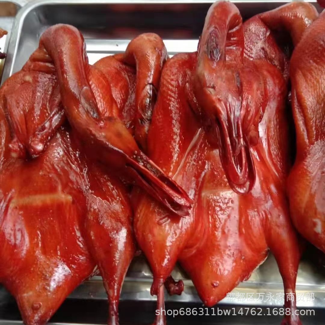 跑江湖地摊卤板鸭烟板鸭腊板鸭九尺板鸭五香卤板鸭酱香卤板鸭批发