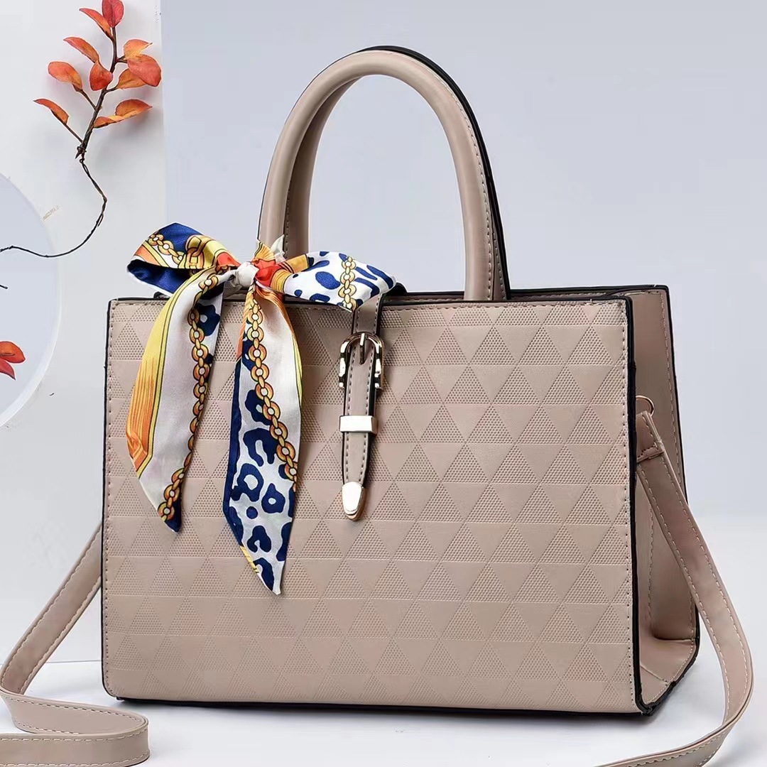 Cross-Border Handbag Women's Fashion Women's Bag 2023 New High-End Fashion Versatile Women's Bag Elegant Graceful Shoulder Bag