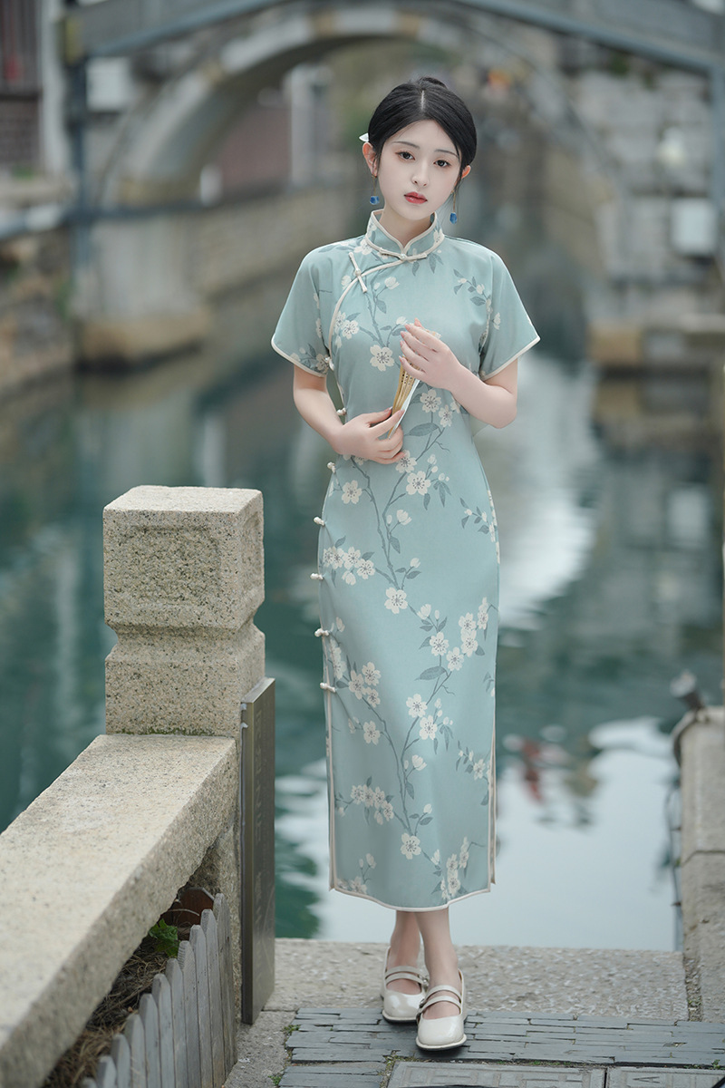 春季新款民国复古风长丝全开襟旗袍侧八扣印花老上海走秀文艺旗袍