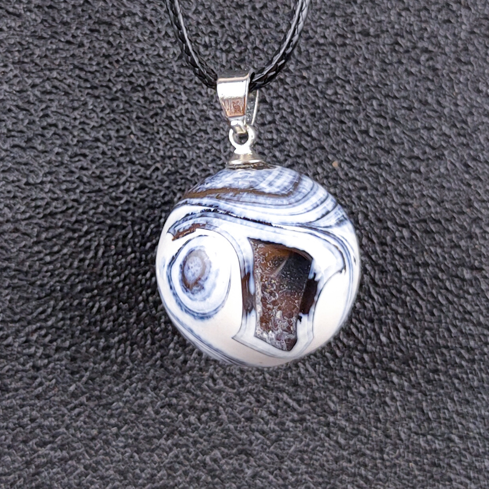 Natural Stone Agate Jack Purcell Crystal Hole Ghost Eye Necklace Pendant Ball Natural Crystal Cave Pendant Wholesale