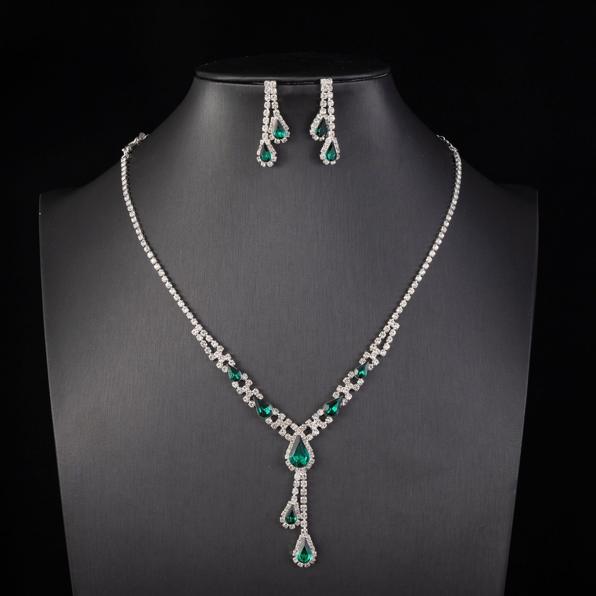新款时尚气质绿水晶水滴项链首饰套装耳环饰品女婚纱晚宴礼服配饰