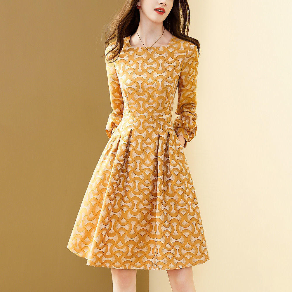 东莞市娜璐多服饰有限公司东莞小西装时尚休闲套装女式衬衫48%响应率