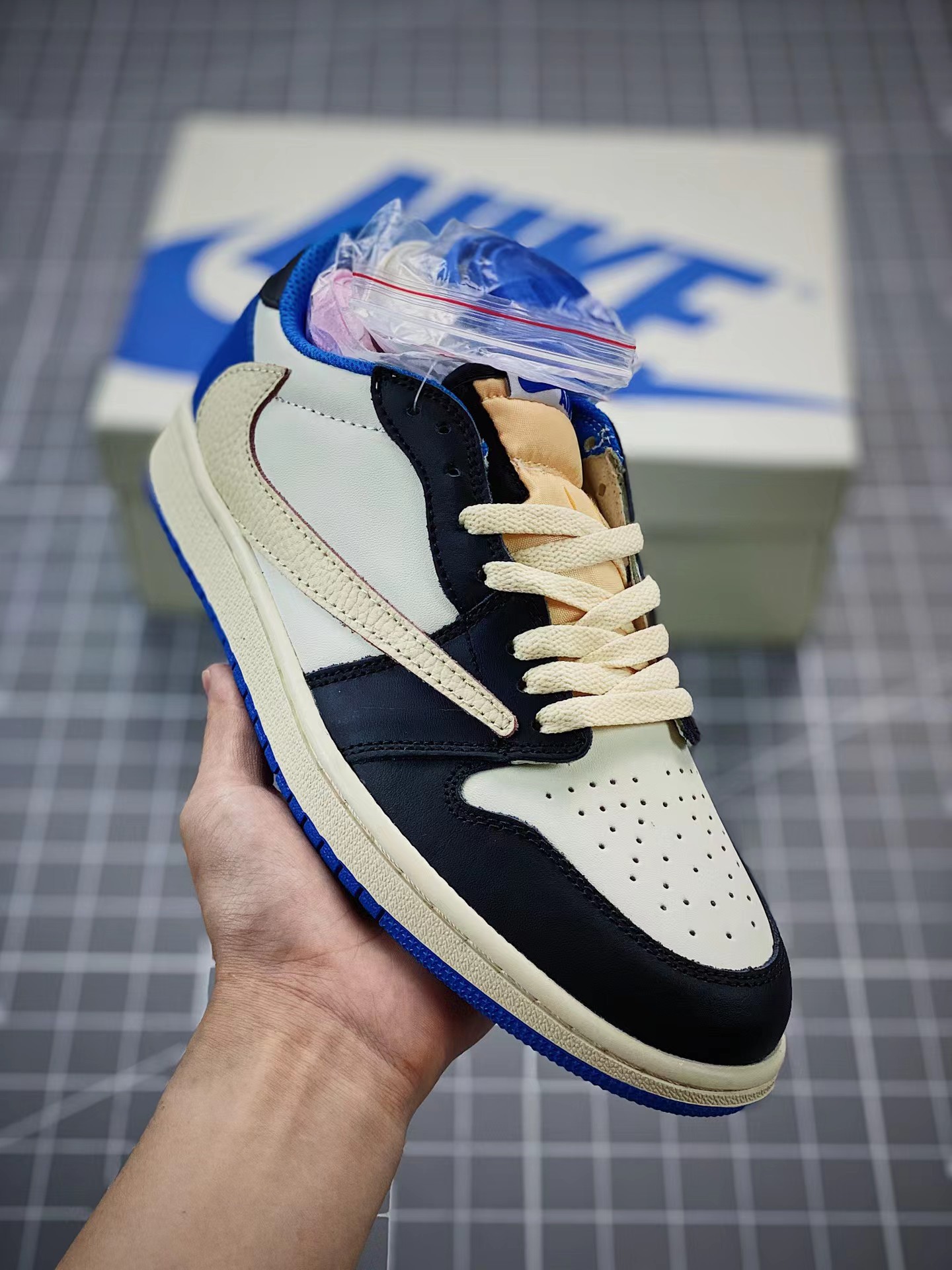 ts藤原浩三方联名aj1小闪电倒钩低帮闪电扣碎篮板扣碎黑橙小禁穿