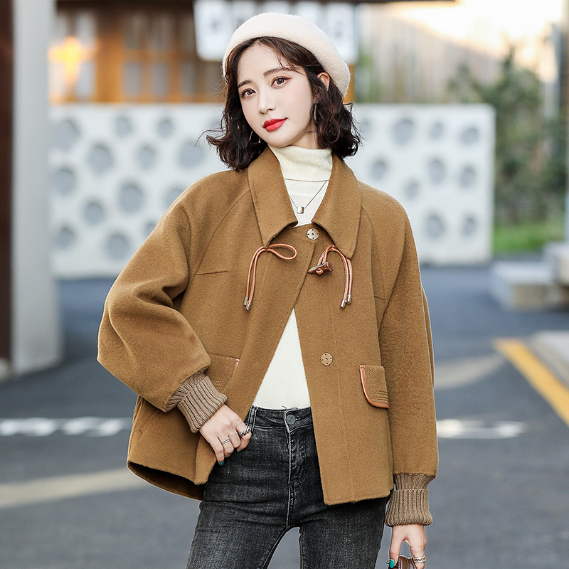 毛呢外套女短款2021年秋冬季新款韩版宽松蝙蝠袖小个子呢子大衣潮