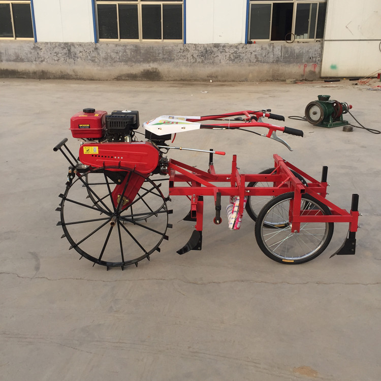 烤烟喷药覆膜机 汽油自走式地膜机 农用牵引小型盖膜机