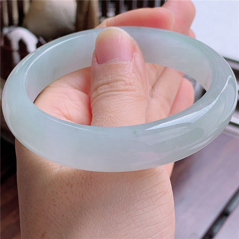 白月光冰种翡翠玉手镯缅甸老坑天然贵妃镯单色白玉冰糯种手镯子