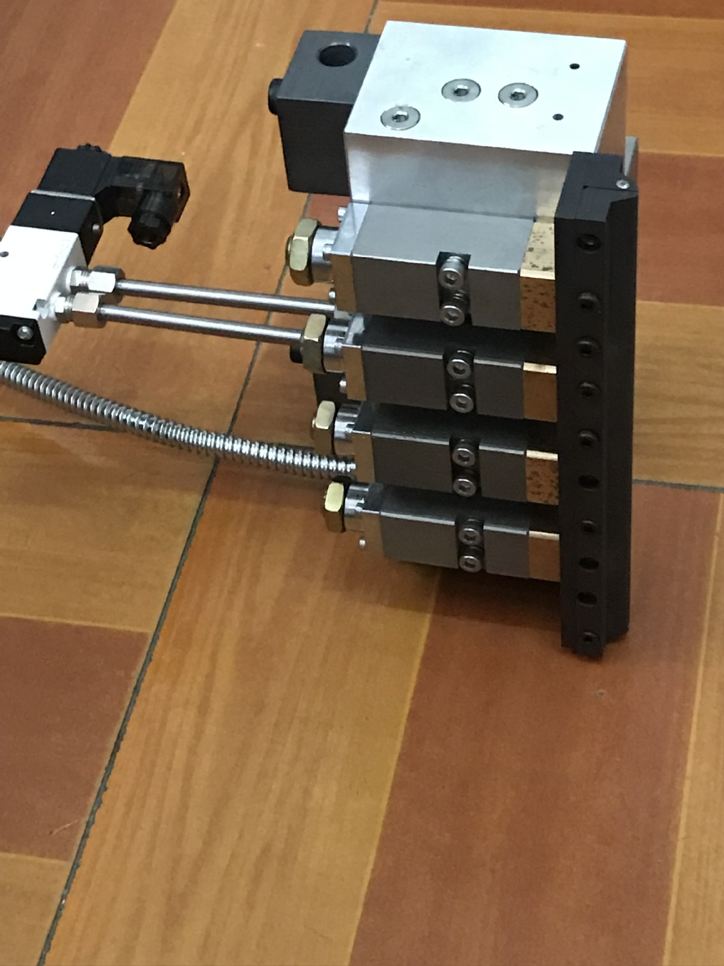 热熔胶机水性喷胶机喷头冷胶针阀喷枪点胶枪滴胶嘴