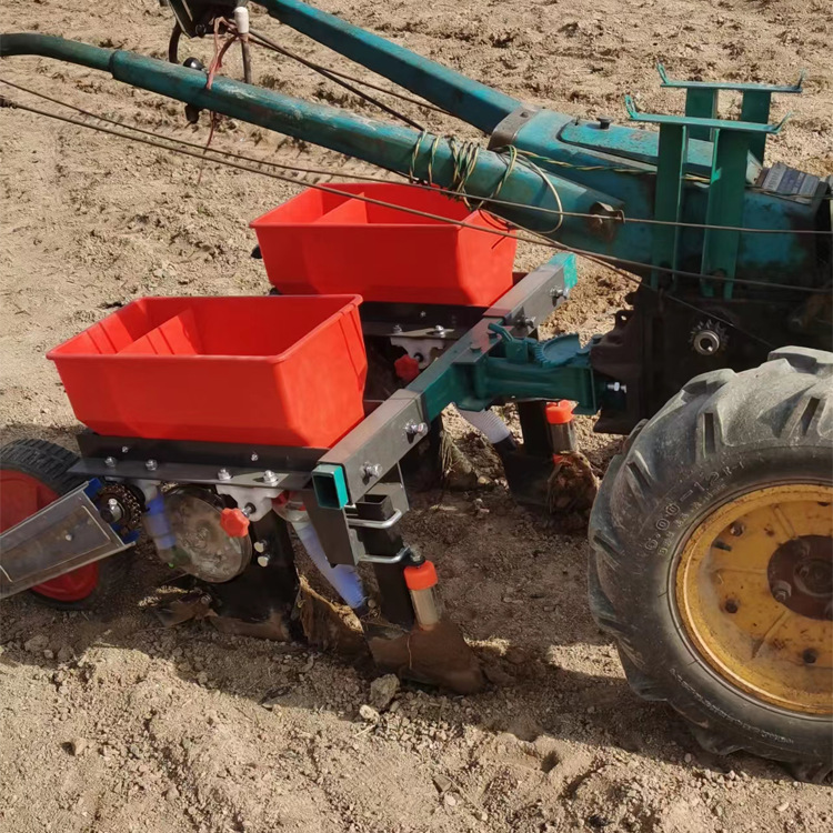 大豆 玉米播种机手扶款 拖拉机后置悬挂款免耕农用施肥播种一体机
