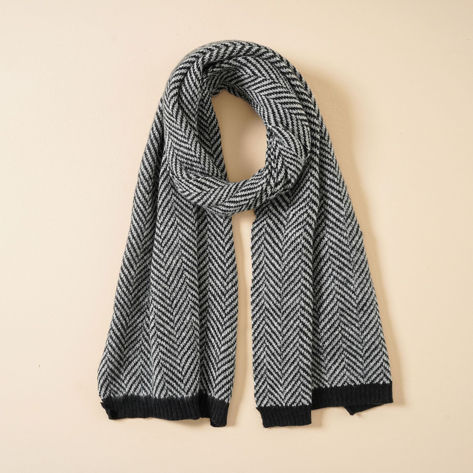 针织毛线围巾女秋冬季黑白色韩版百搭学生春秋仿羊绒围脖