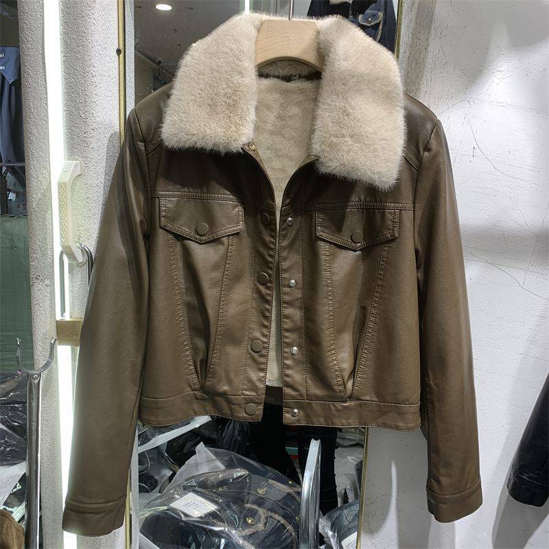 加绒皮衣外套女毛领短款夹克2024年春季新款皮机车服小个子上衣
