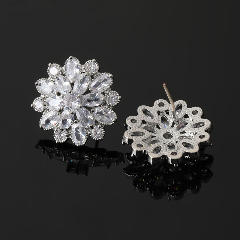 Sterling Silver Needle South Korea Simple Zircon Flowers Light Luxury Temperament Niche Premium Design Sense Earrings Earrings