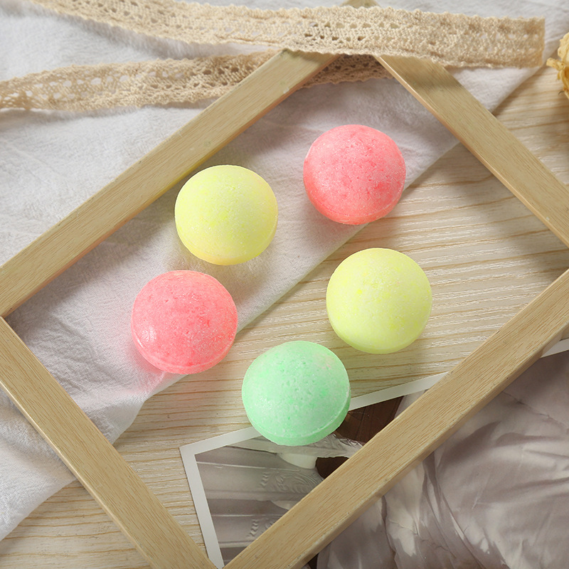 男厕所小便池除臭芳香球 卫生间除异味樟脑丸 清香防蛀卫生球批发