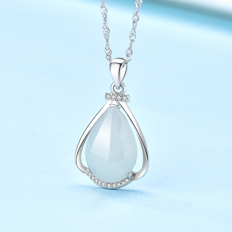 s925银镶翡翠水滴项链女款翡翠吊坠女款时尚女玉坠玉情侣生日礼物
